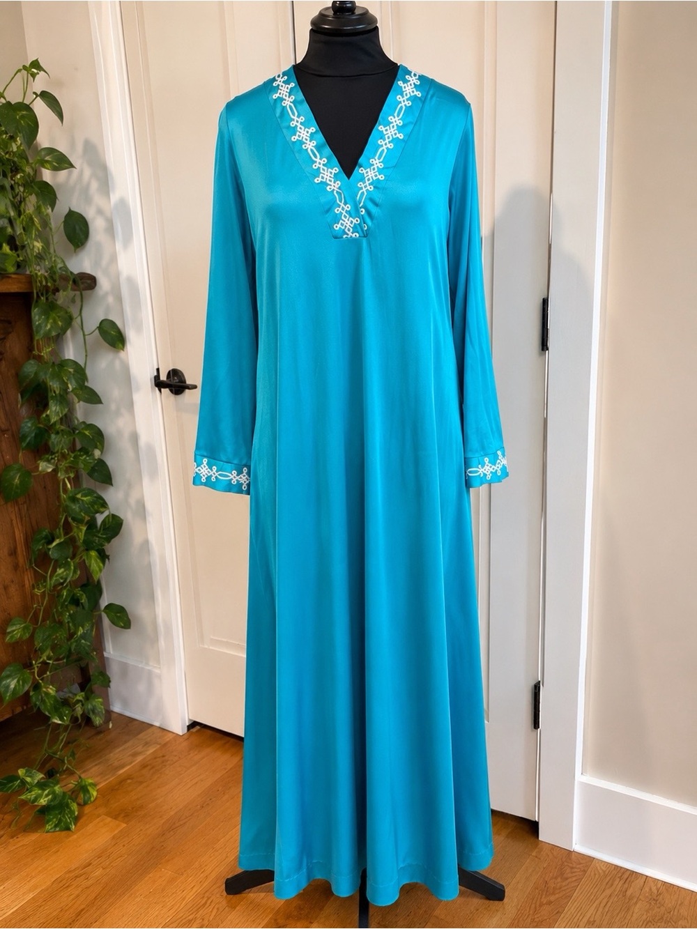 Vintage 60’s Vanity Fair Teal V-Neck Caftan Dress with Pockets